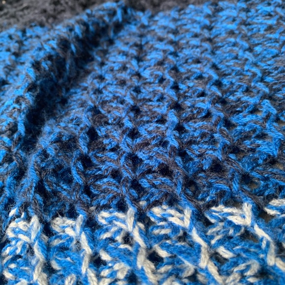 Women’s sweater - Picture 6 of 10